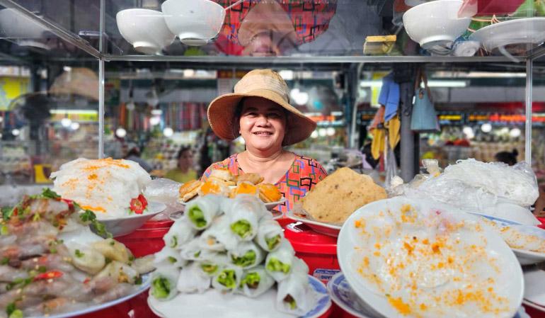 Dong Ba Market: Wander through the enchanting alleys of Hue’s traditional! - Asia Links Travel